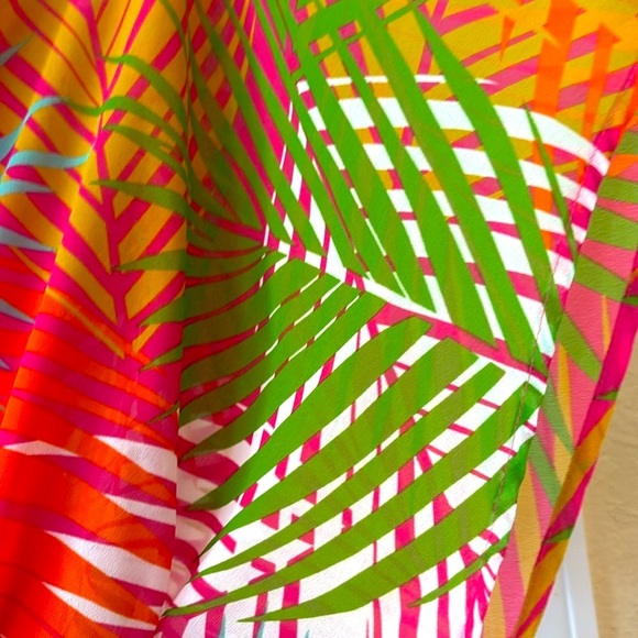 WHITE BIRCH BOUTIQUE ROMPER FLIRTY TROPICAL LOOSE FITTING TOP ELASTIC WAIST L - Picture 5 of 15